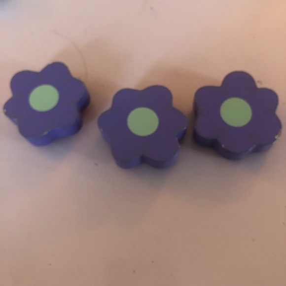 Vintage child decorative drawer handles, bright fun colours, very little wear. - Picture 13 of 13